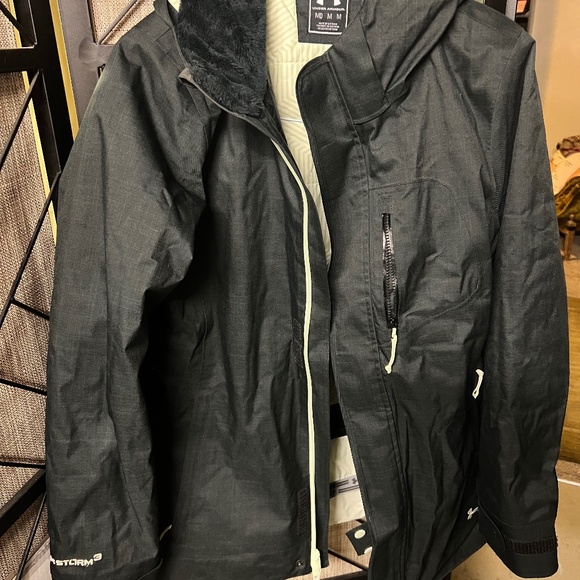 Under Armour Snow Set - Picture 1 of 7